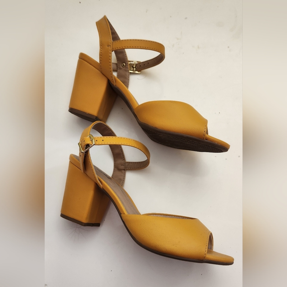 Brazilian Women's Ankle Strap Sandals US Size 8